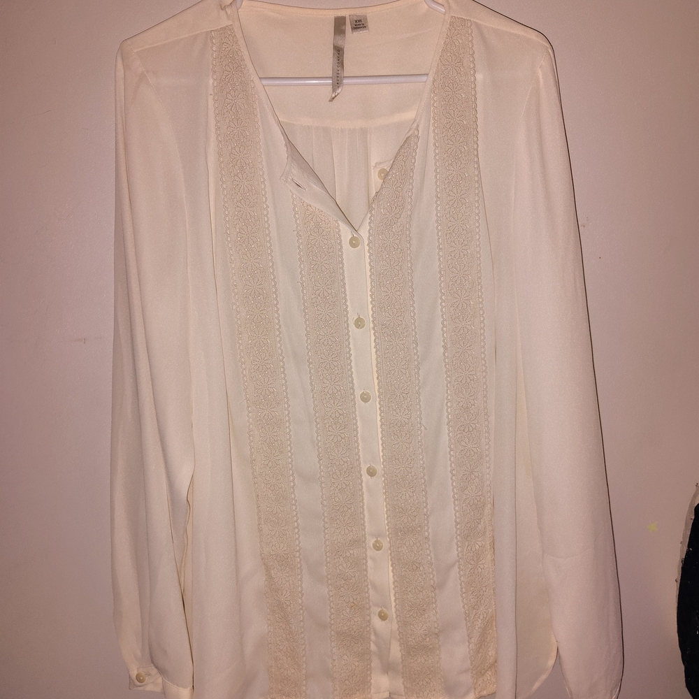 Lot Of Two Blouses And 1 Cardigan